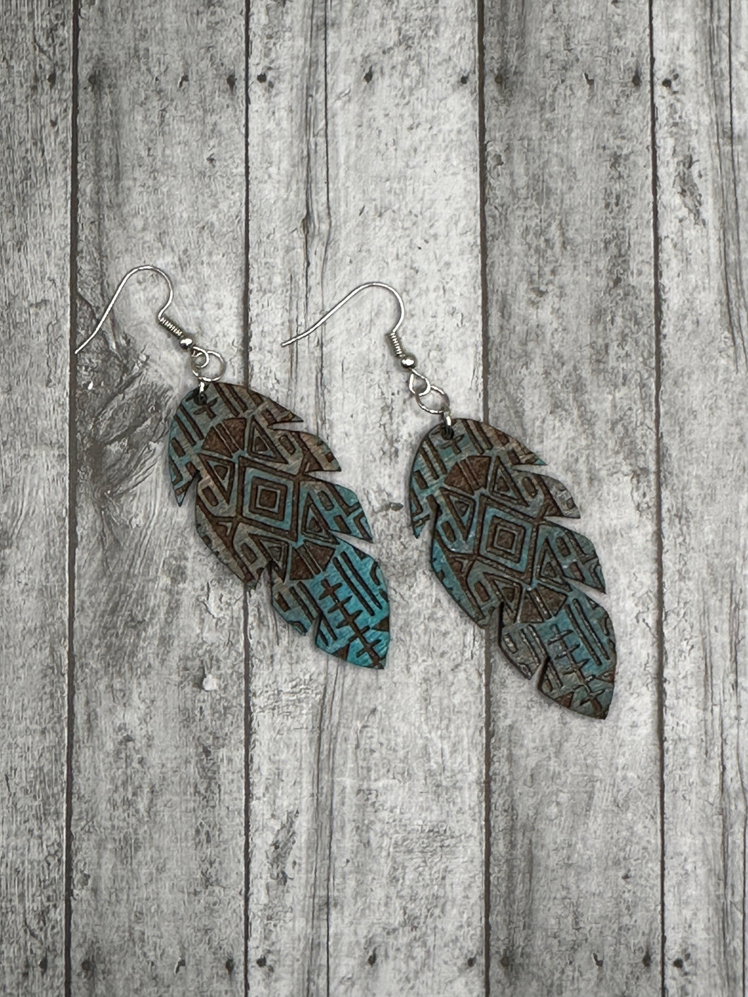 Distressed Southwest Feathers